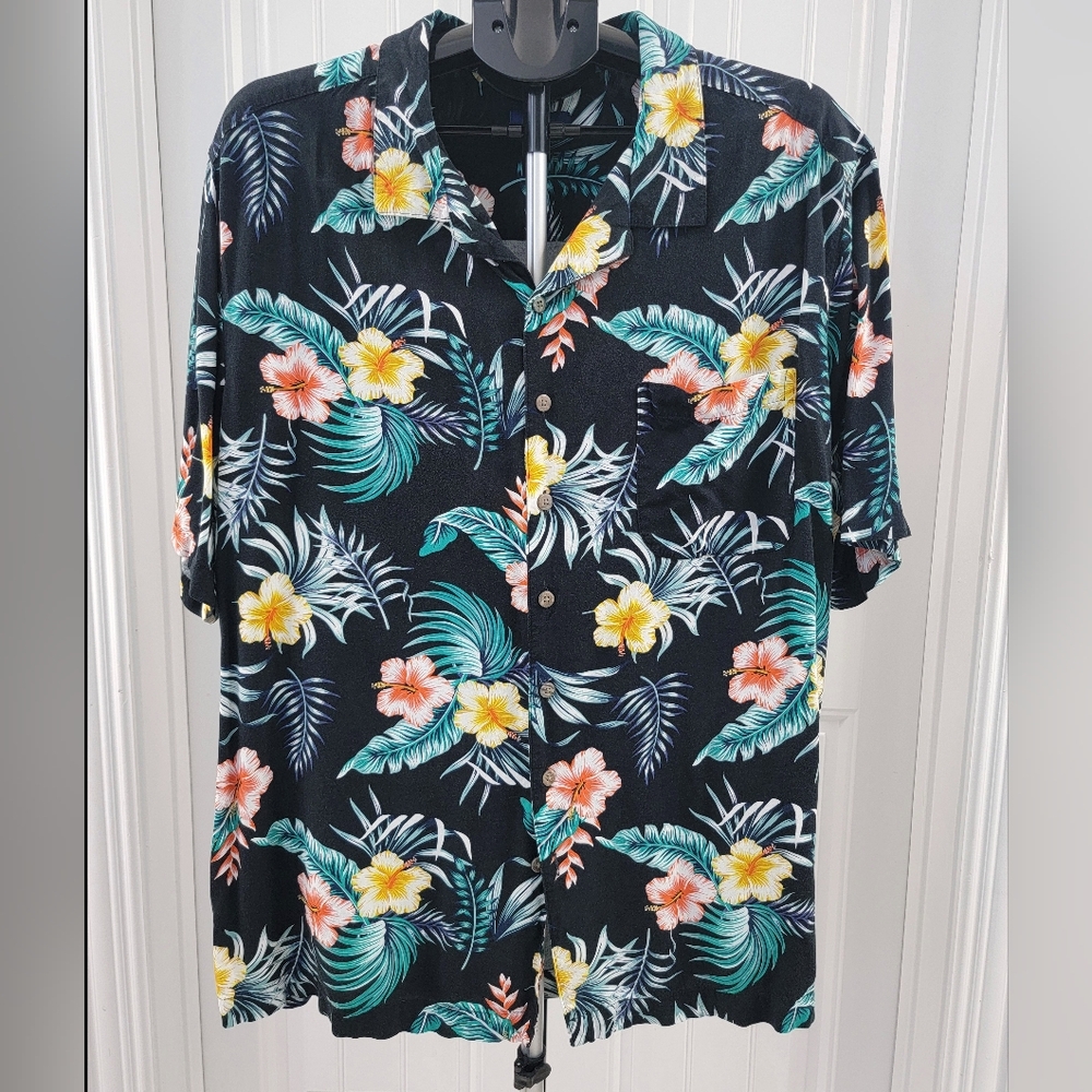 George Hawaiian style button-down shirt